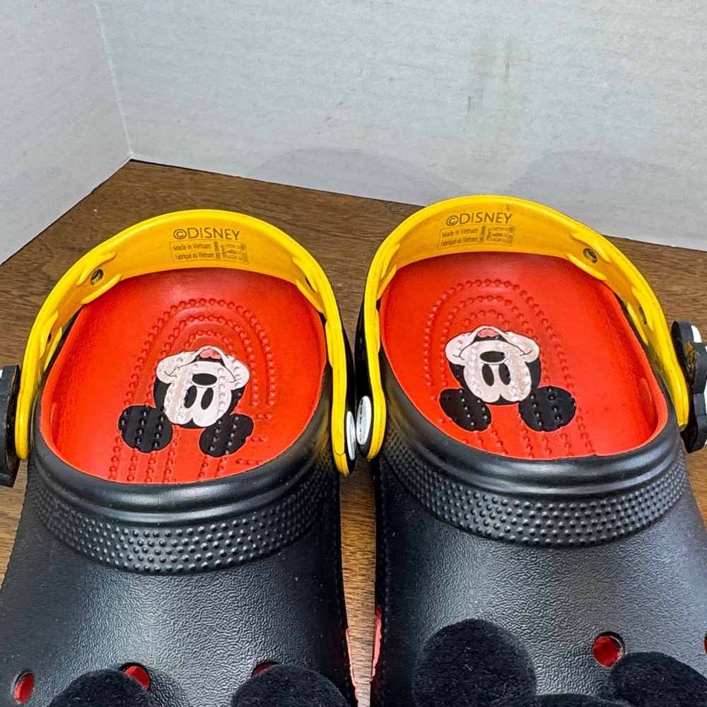 Disney Mickey Mouse Classic Crocs Clogs, Unisex Adult, Womens sz 11 / Mens sz 9 - Picture 3 of 16